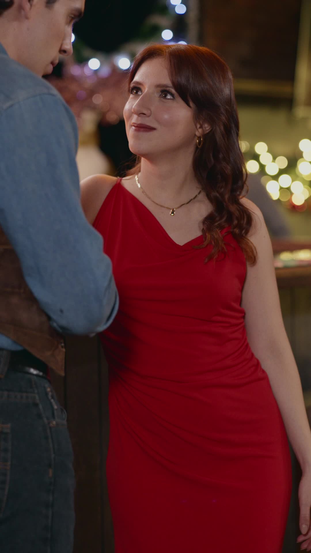 Episodio 41 de Navidad inesperada: casada con un vagabundo millonario