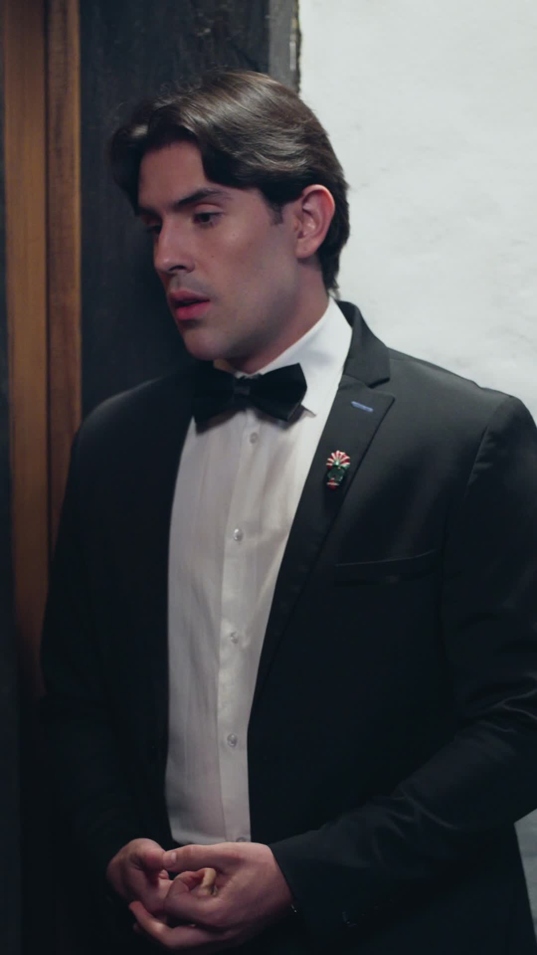 Episodio 70 de Navidad inesperada: casada con un vagabundo millonario