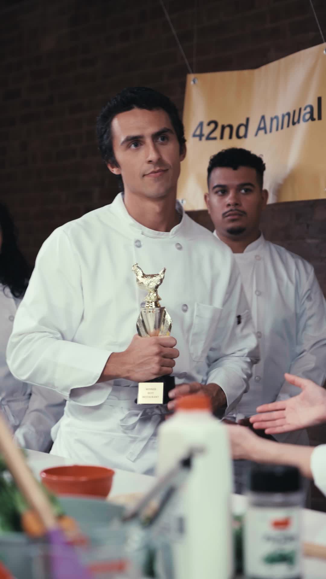 Episodio 46 de Pollo Frito, Matrimonio por Sorpresa