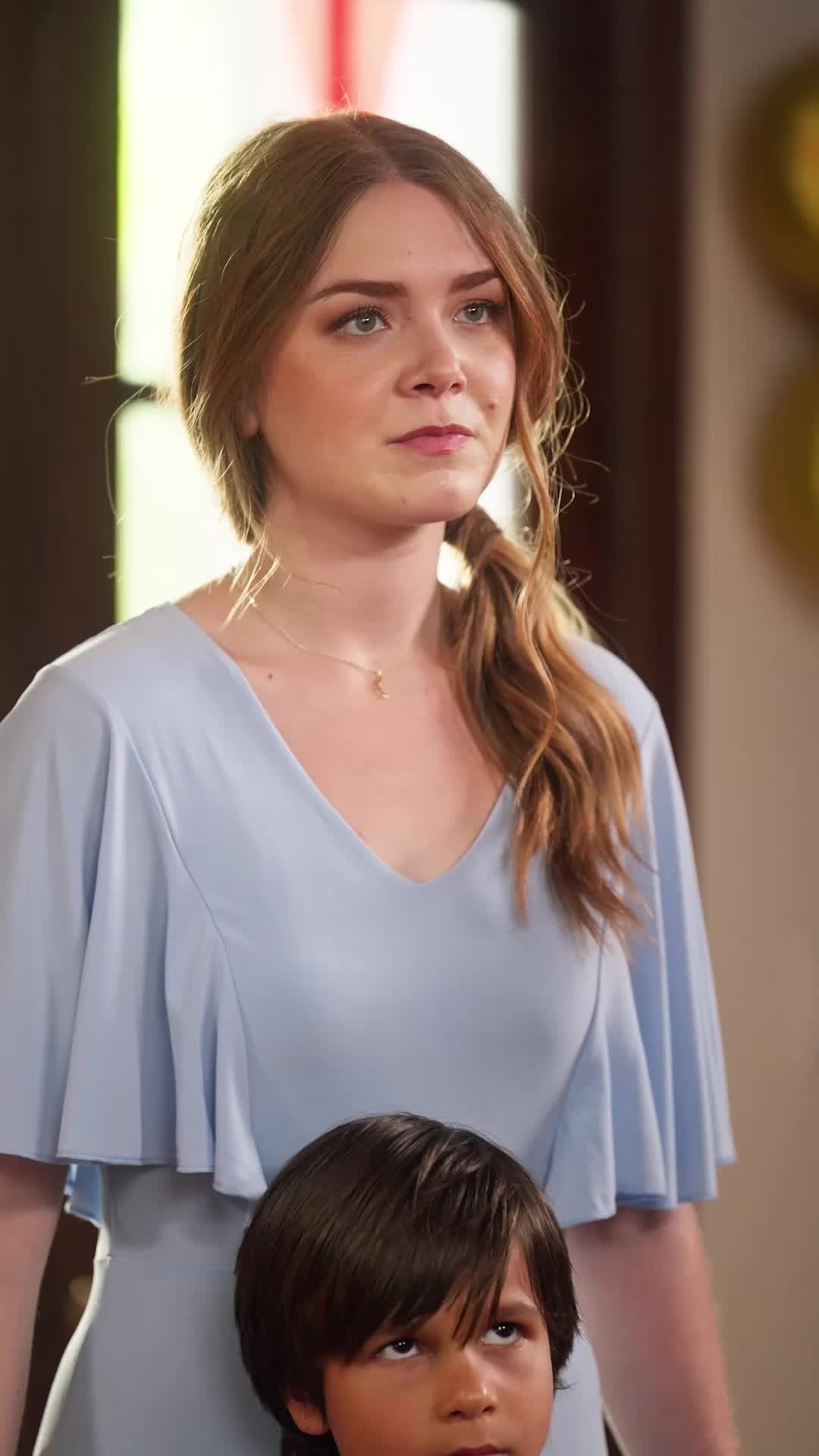 Episodio 18 de Reina Alfa traicionada renace de sus cenizas