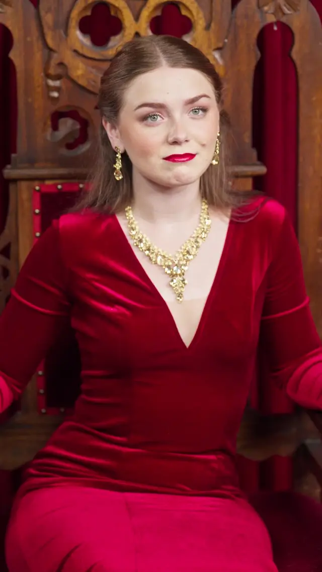 Episodio 35 de Reina Alfa traicionada renace de sus cenizas
