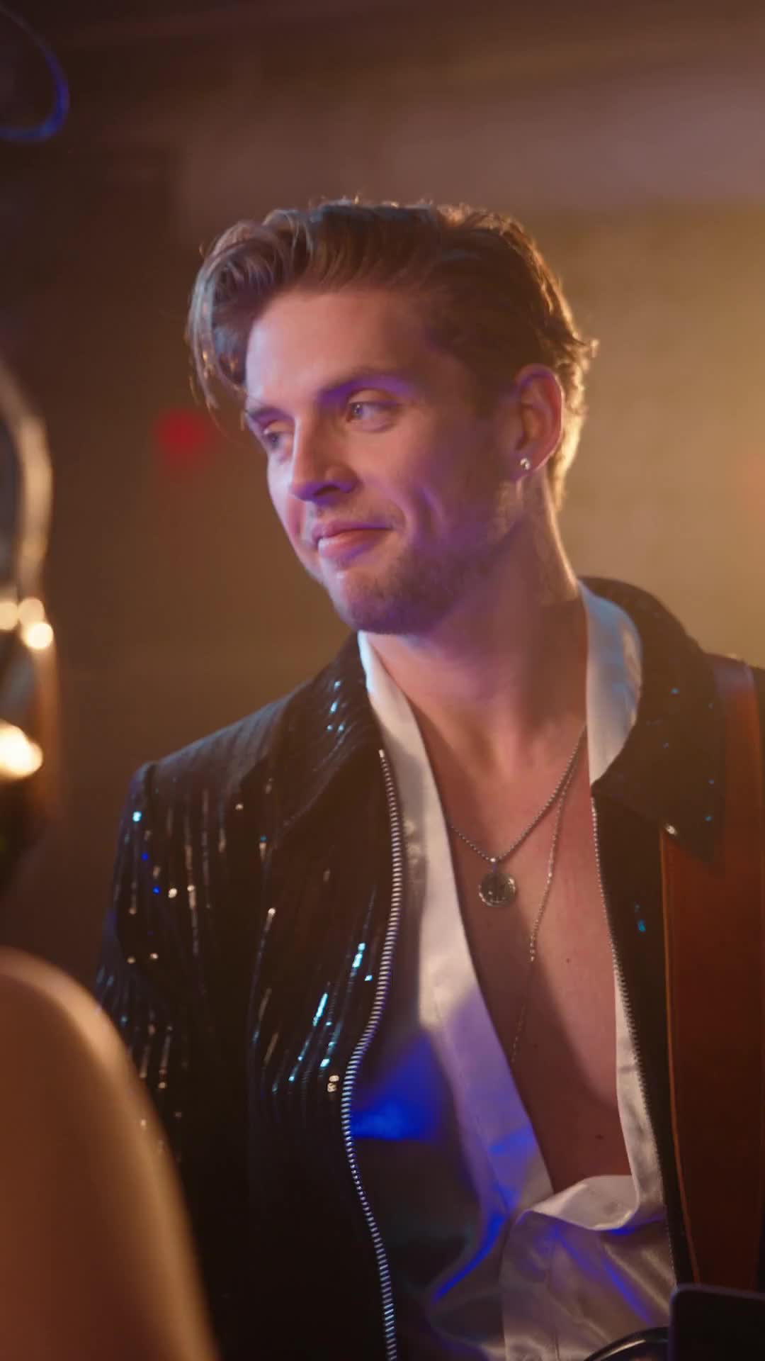 Episodio 60 de Romance tras bastidores con la estrella pop