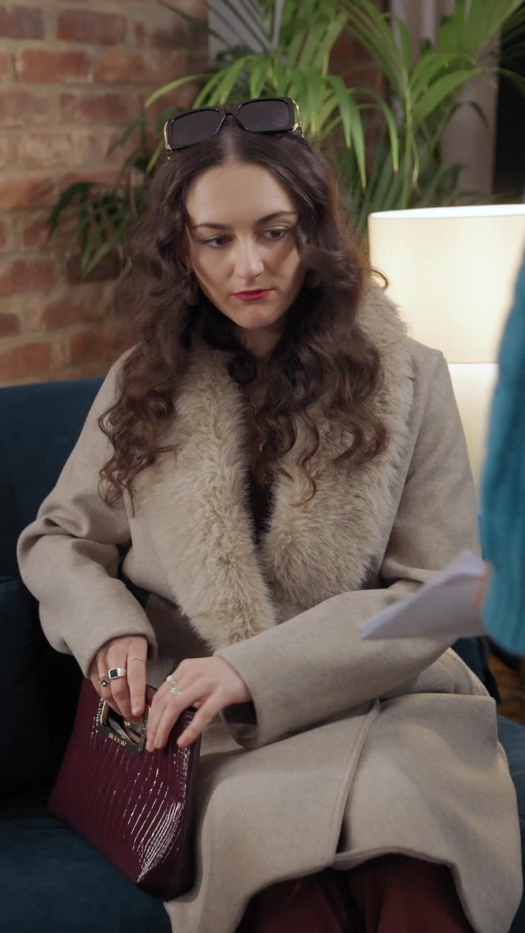 Episodio 23 de Tras el divorcio, la heredera se lo queda todo