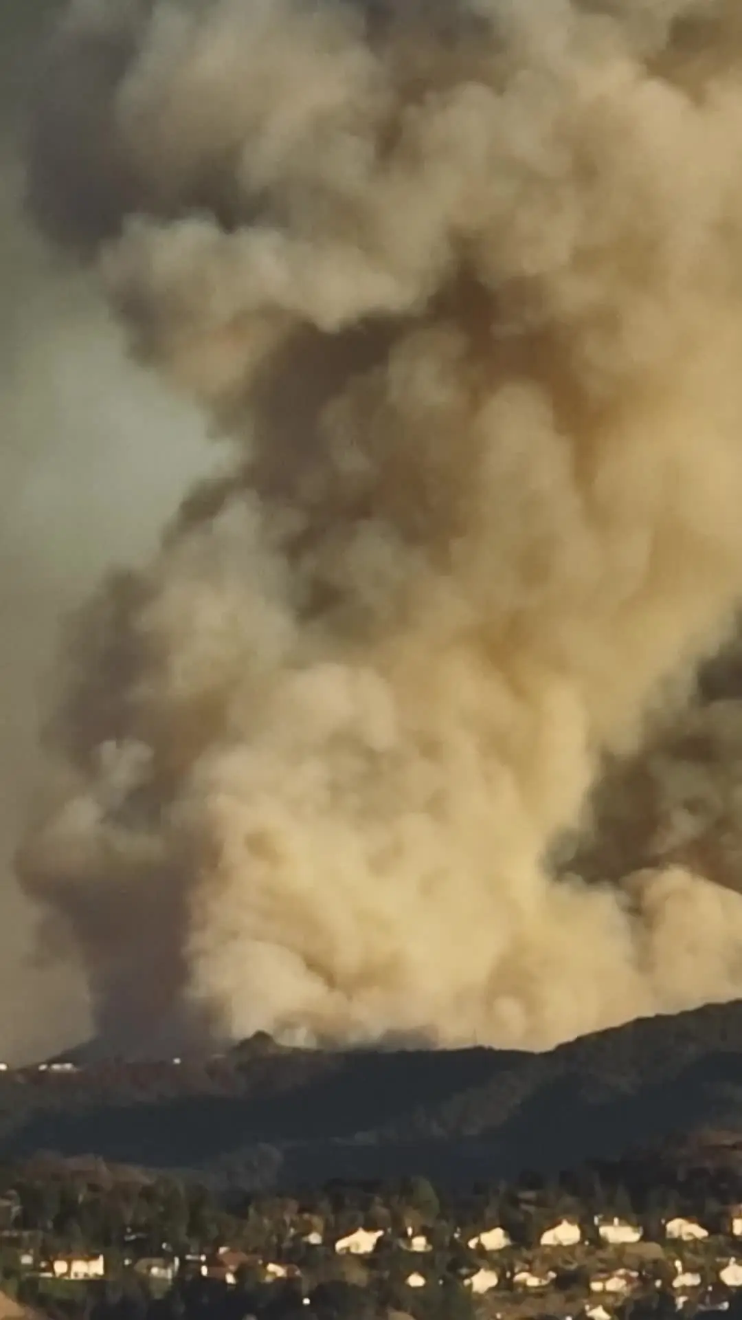 Episodio 3 de Un incendio salvaje entre nosotros