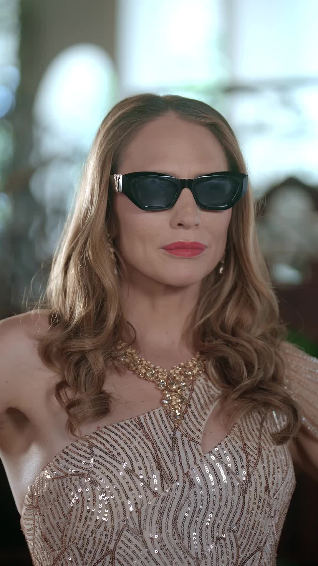 Episodio 37 de Vuelve la reina de la moda